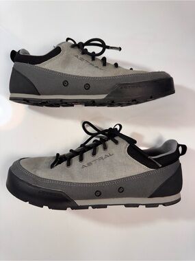Astral Loyak Women’s 7 Gray Black Water Shoes Minimalist Kayak Boat Sneakers
